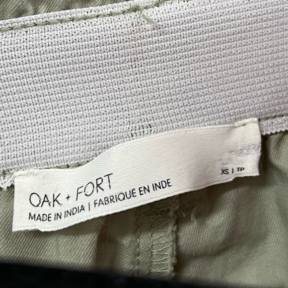 Stylish Women's Cream Pants - Picture 9 of 12